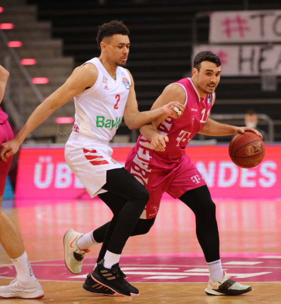 随时可能因 随时可能因